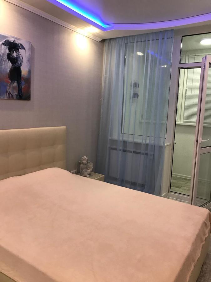 Luxe Apartment On Drahomanova Kyiv Exterior photo